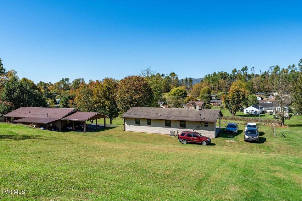 Photo #17: 358 Carr Street