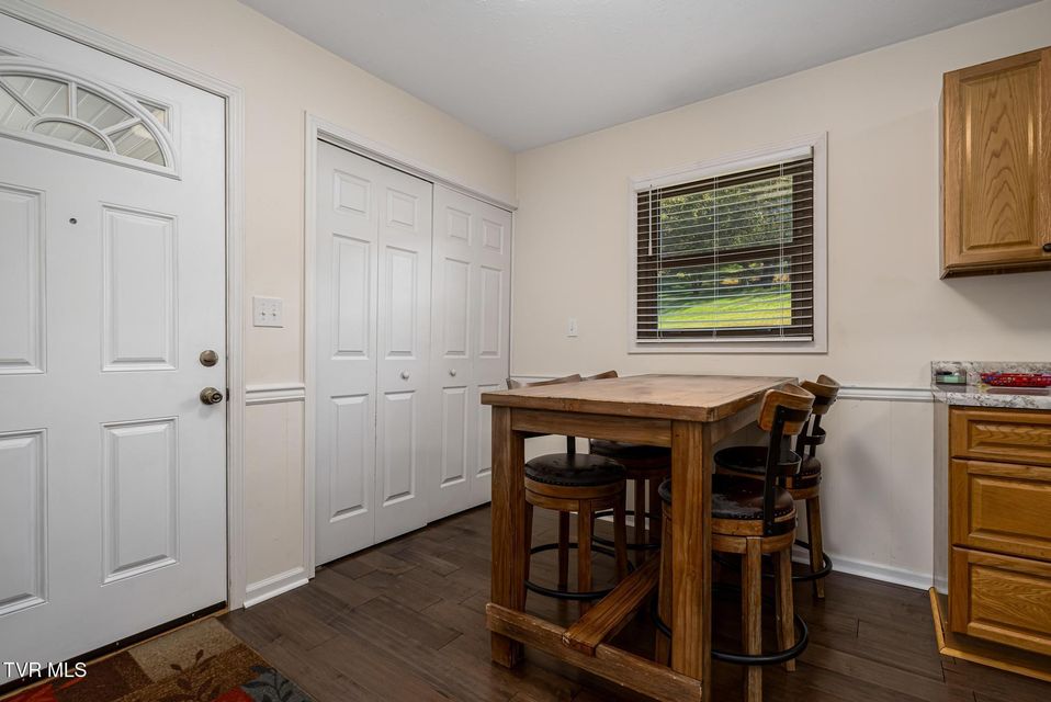 Photo #27: 358 Carr Street