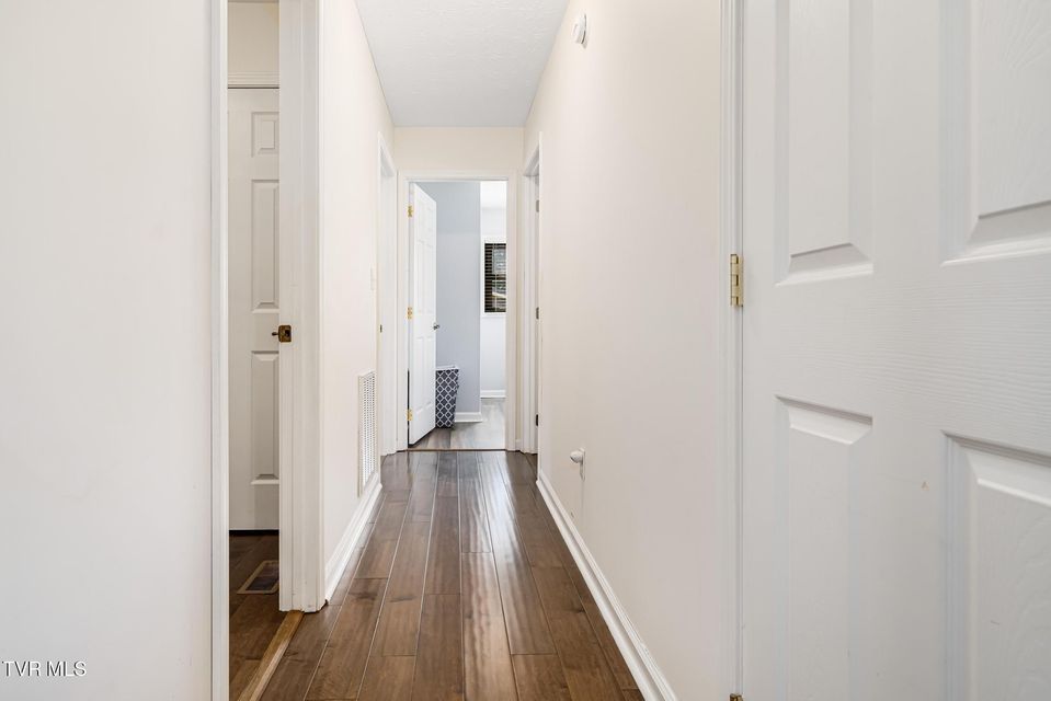 Photo #33: 358 Carr Street