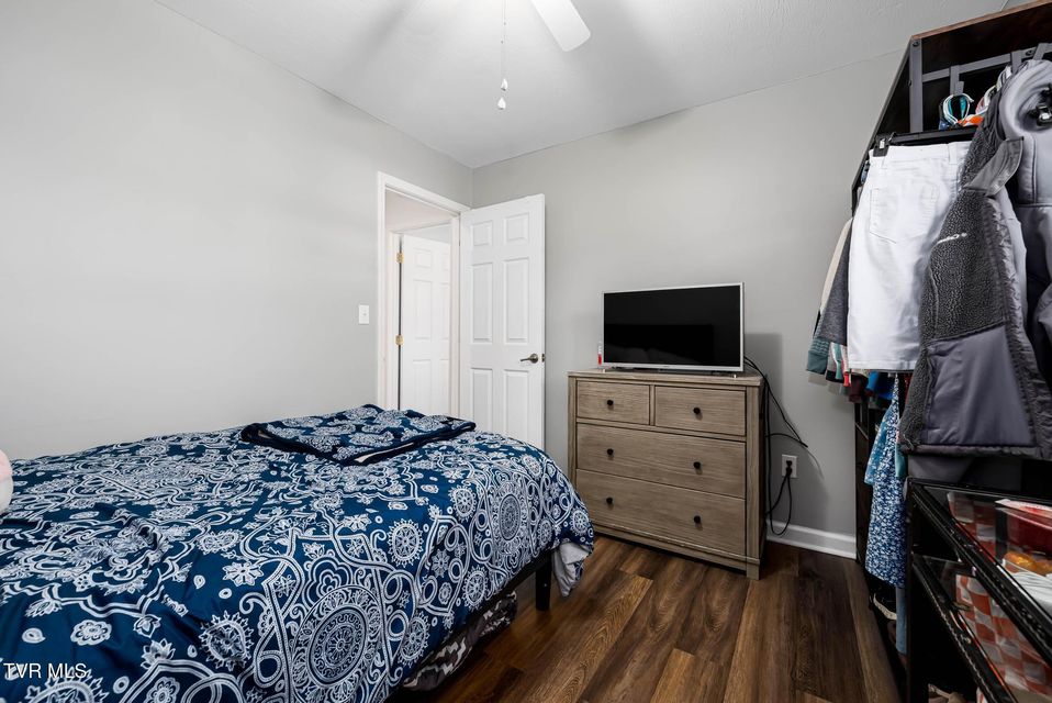 Photo #35: 358 Carr Street