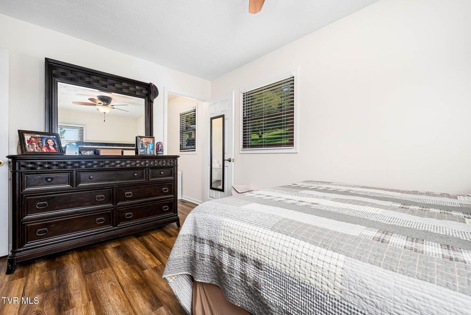 Photo #40: 358 Carr Street