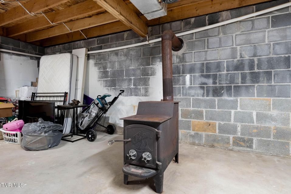 Photo #44: 358 Carr Street