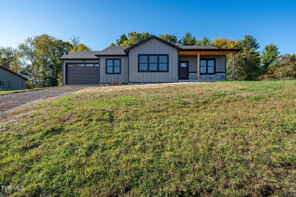 Photo #2: 297 Laurel Way