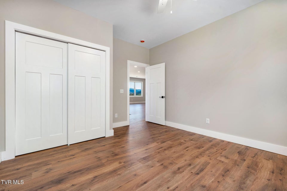 Photo #39: 297 Laurel Way