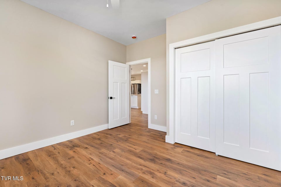 Photo #42: 297 Laurel Way