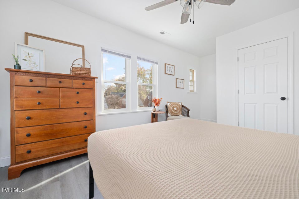 Photo #19: 722 Holston Street