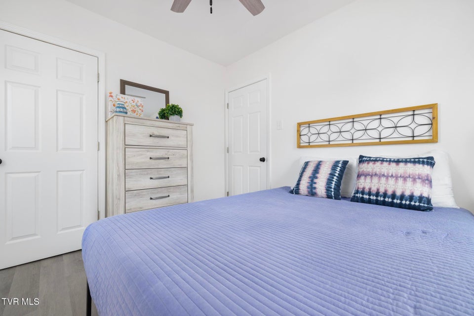 Photo #23: 722 Holston Street