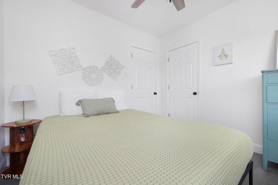 Photo #26: 722 Holston Street