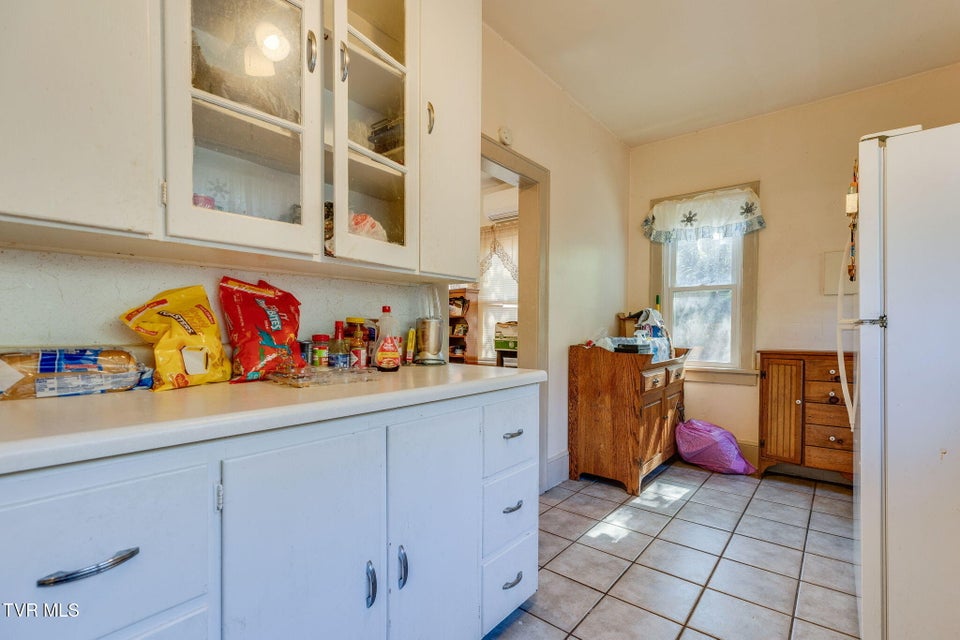 Photo #35: 722 Holston Street