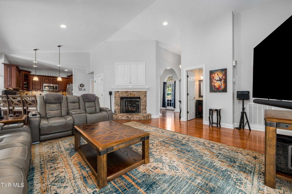 Photo #23: 1128 Keeview Drive