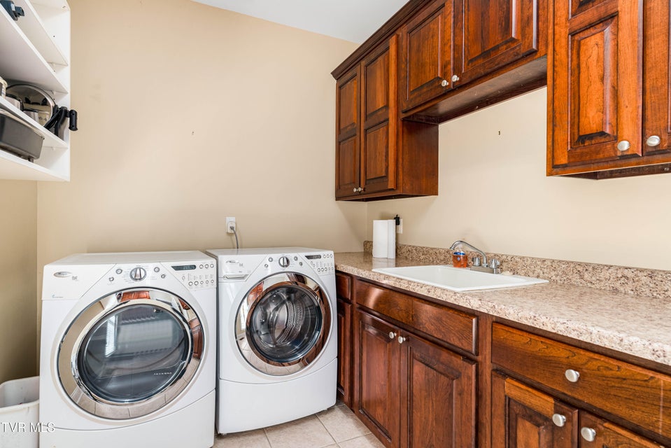 Photo #36: 1128 Keeview Drive