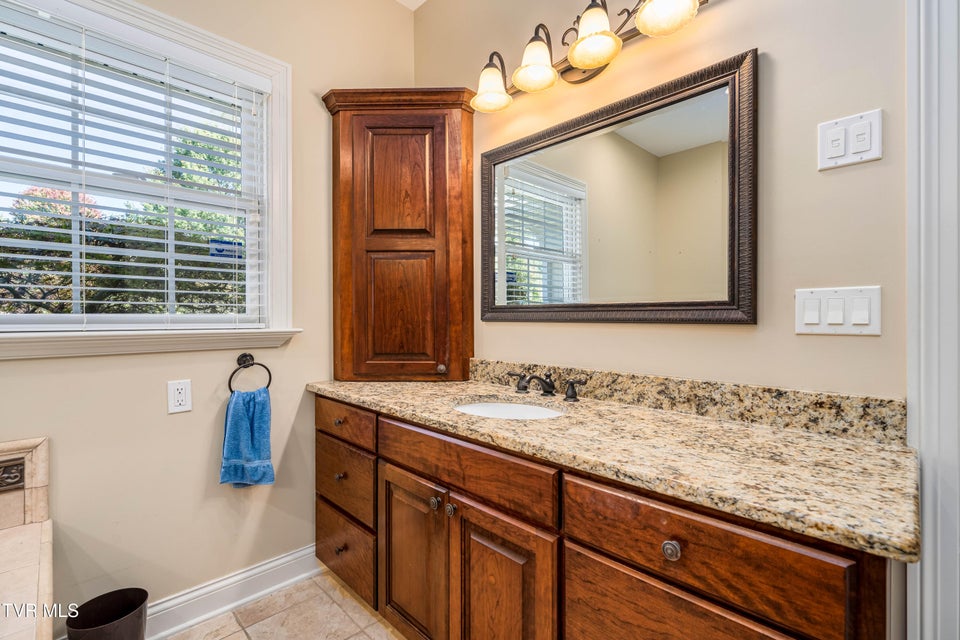 Photo #48: 1128 Keeview Drive