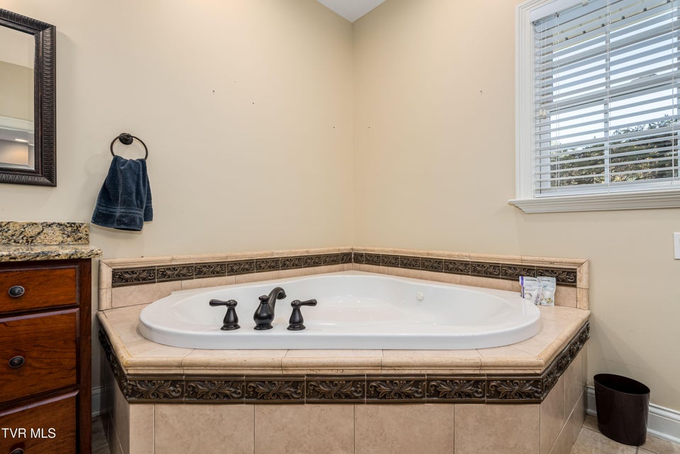 Photo #49: 1128 Keeview Drive