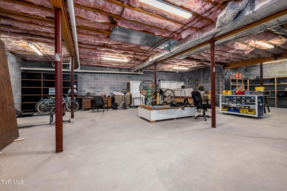 Photo #55: 1128 Keeview Drive