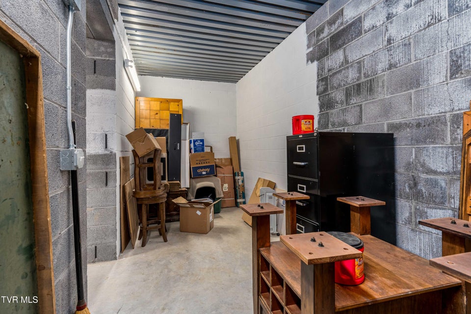 Photo #63: 1128 Keeview Drive