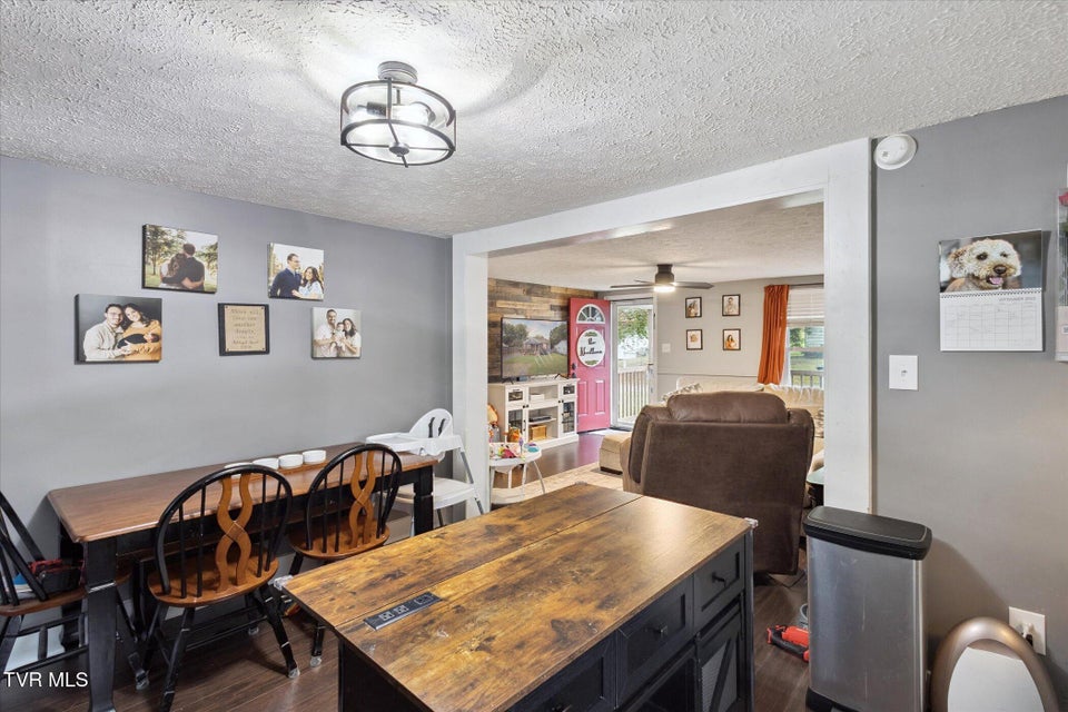 Photo #10: 225 Atlanta Avenue