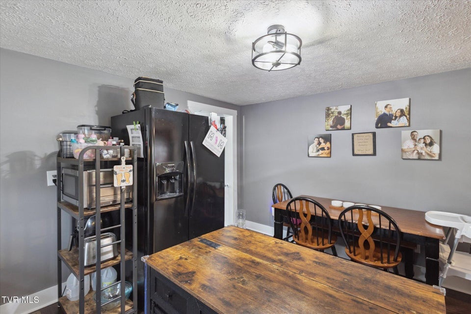 Photo #11: 225 Atlanta Avenue