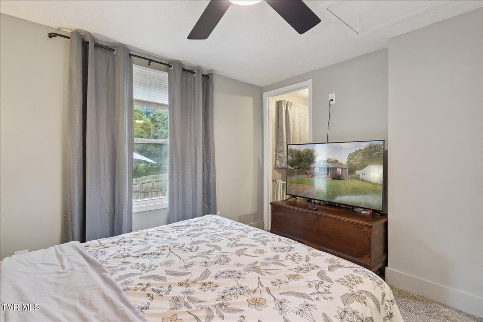 Photo #14: 225 Atlanta Avenue