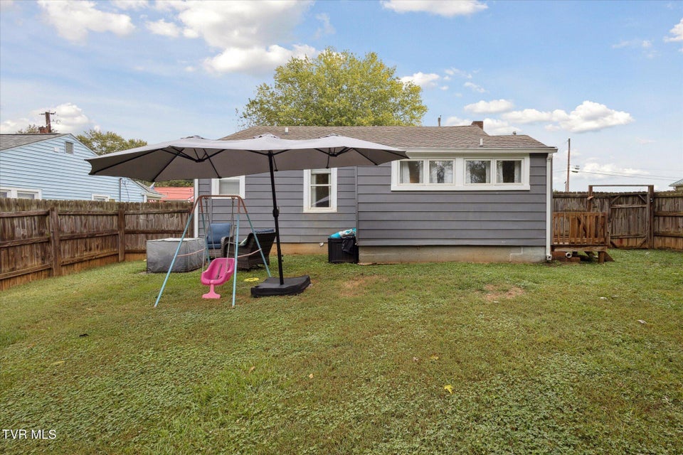 Photo #21: 225 Atlanta Avenue