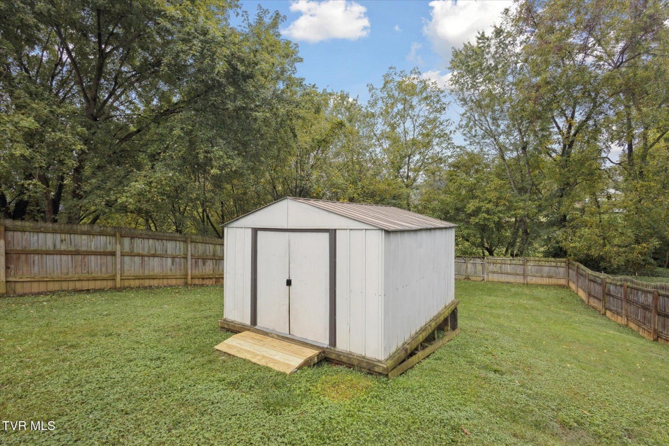 Photo #24: 225 Atlanta Avenue