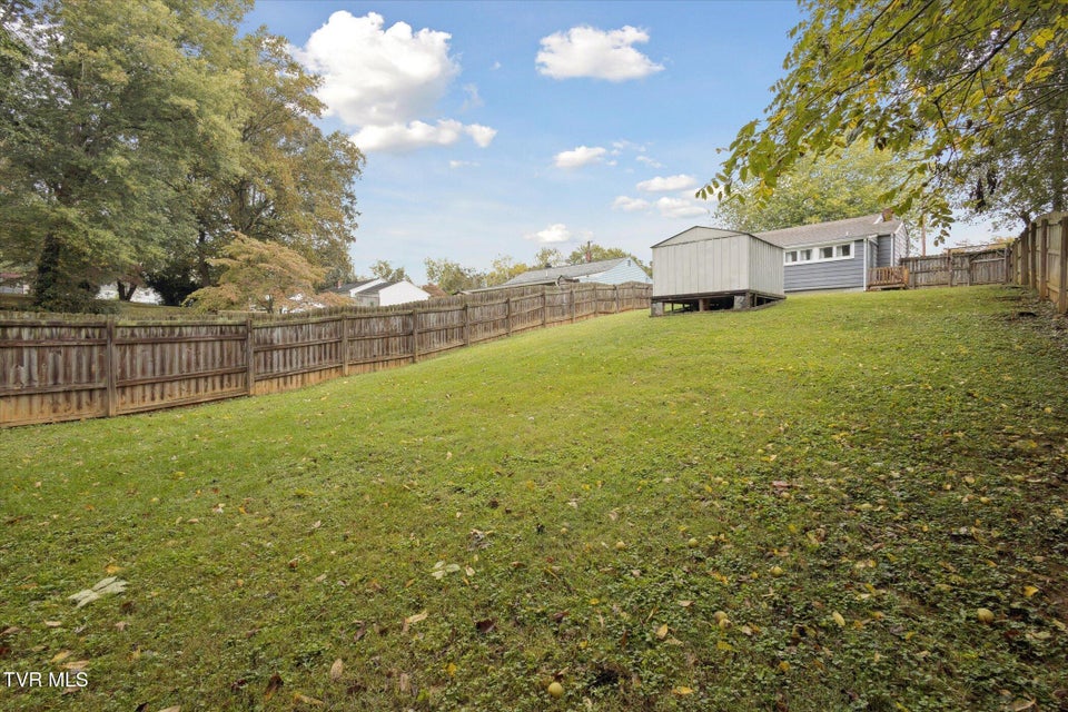 Photo #26: 225 Atlanta Avenue