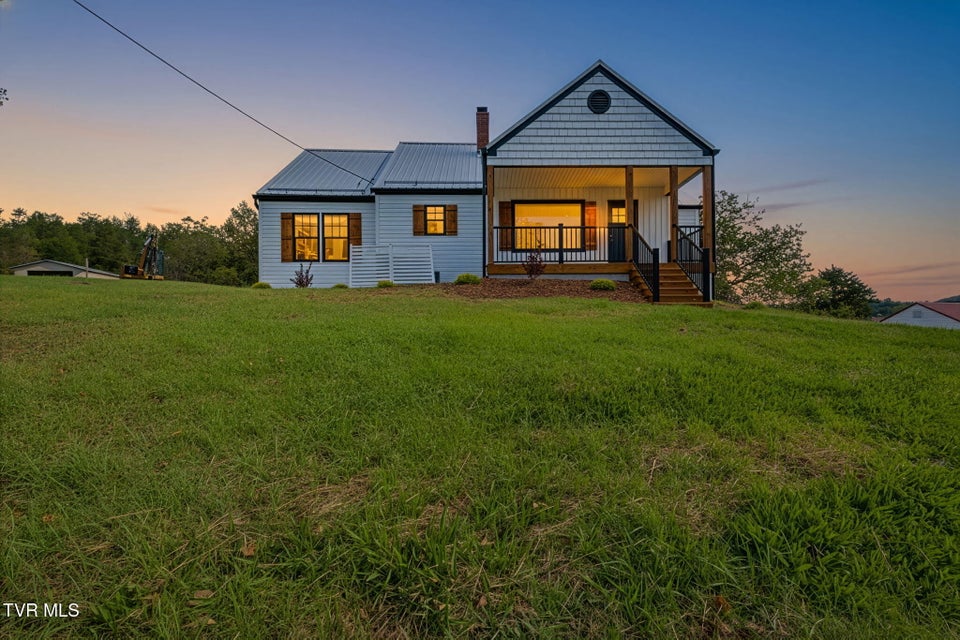 Photo #2: 108 Rosemont Street