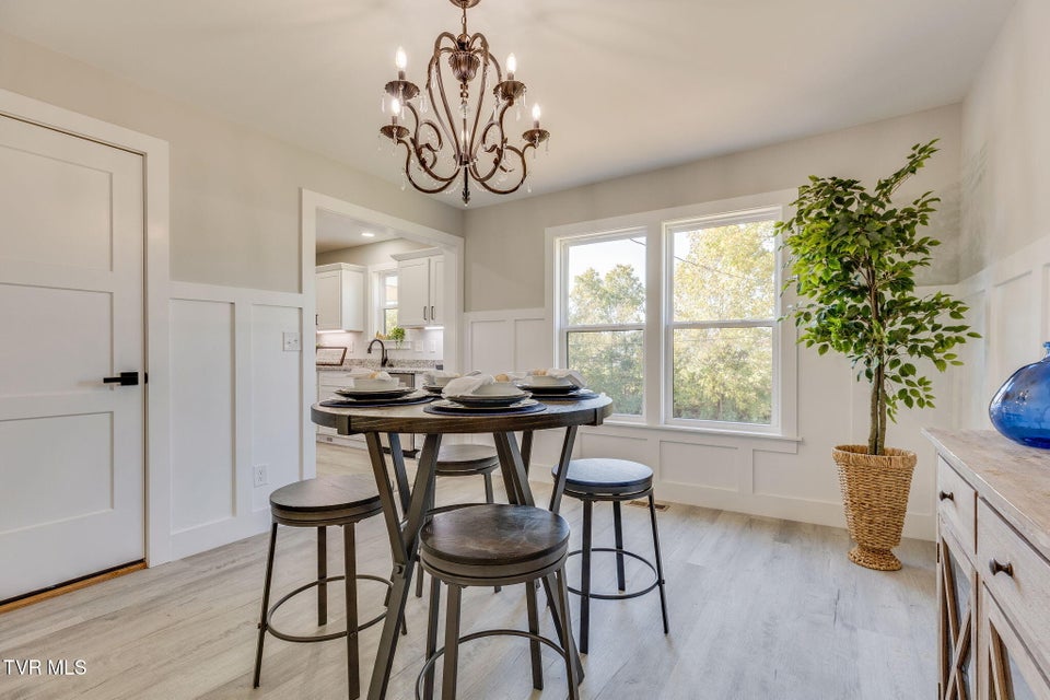 Photo #14: 108 Rosemont Street