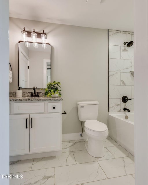 Photo #15: 108 Rosemont Street