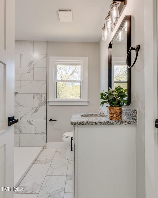 Photo #19: 108 Rosemont Street