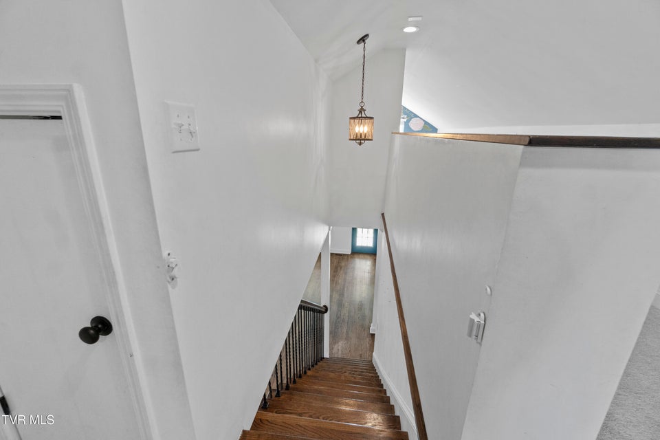 Photo #39: 706 Carson Street