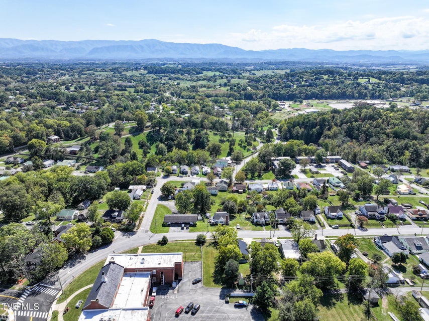 Photo #47: 706 Carson Street