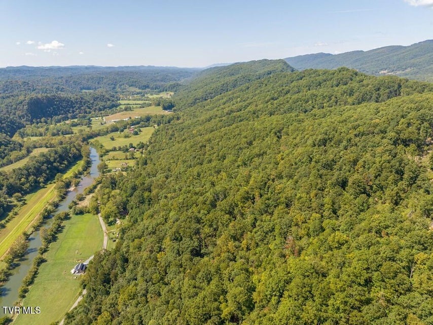 Photo #27: 20181 North Fork River Road