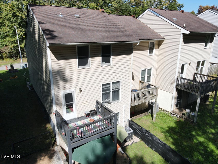 Photo #2: 48 Laurel Ridge