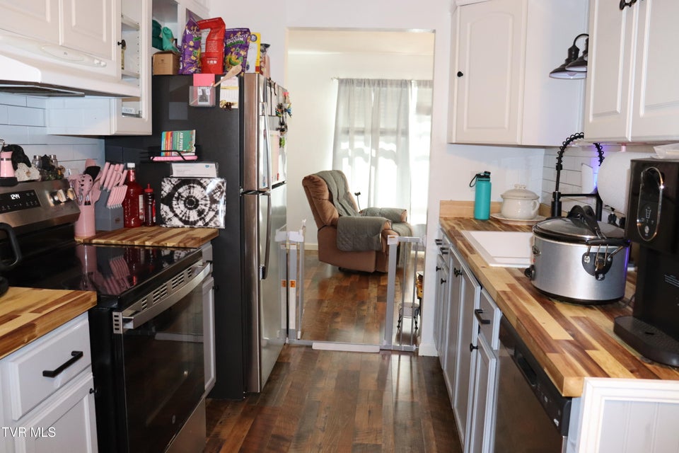 Photo #12: 48 Laurel Ridge