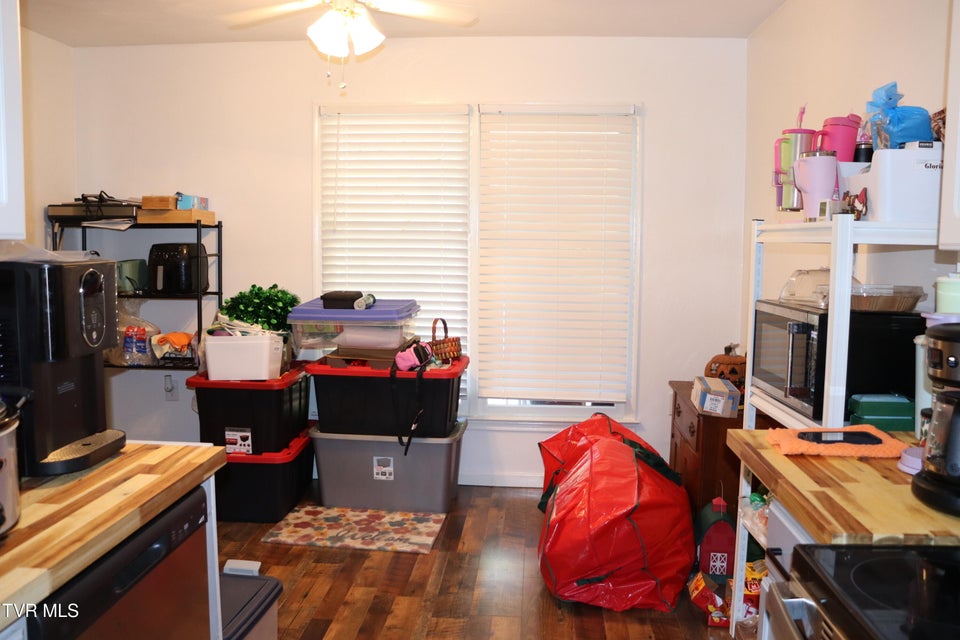 Photo #13: 48 Laurel Ridge