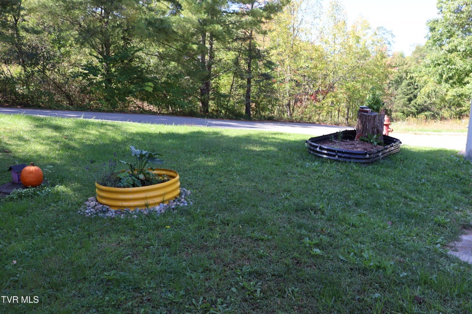 Photo #39: 48 Laurel Ridge