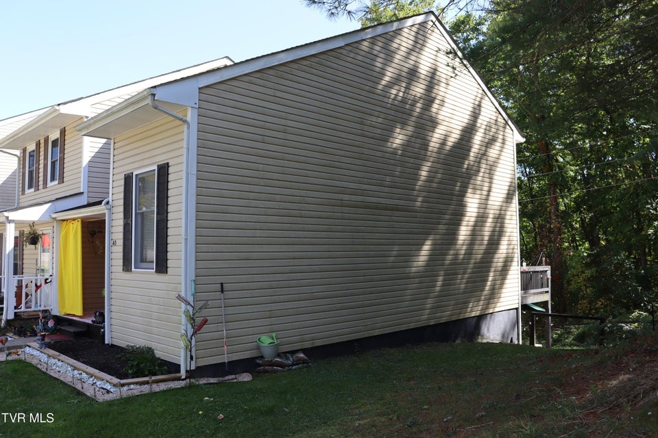 Photo #42: 48 Laurel Ridge