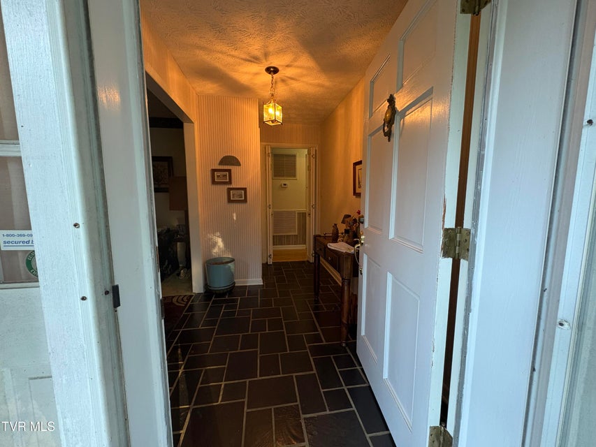 Photo #4: 1238 Tanglewood Drive