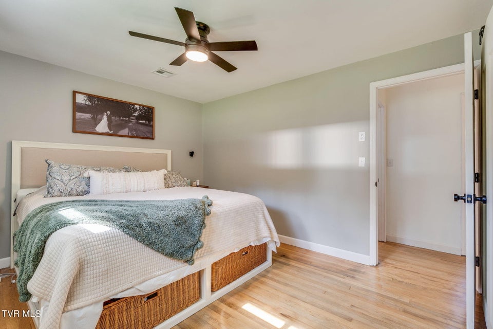 Photo #14: 717 Douglas Drive