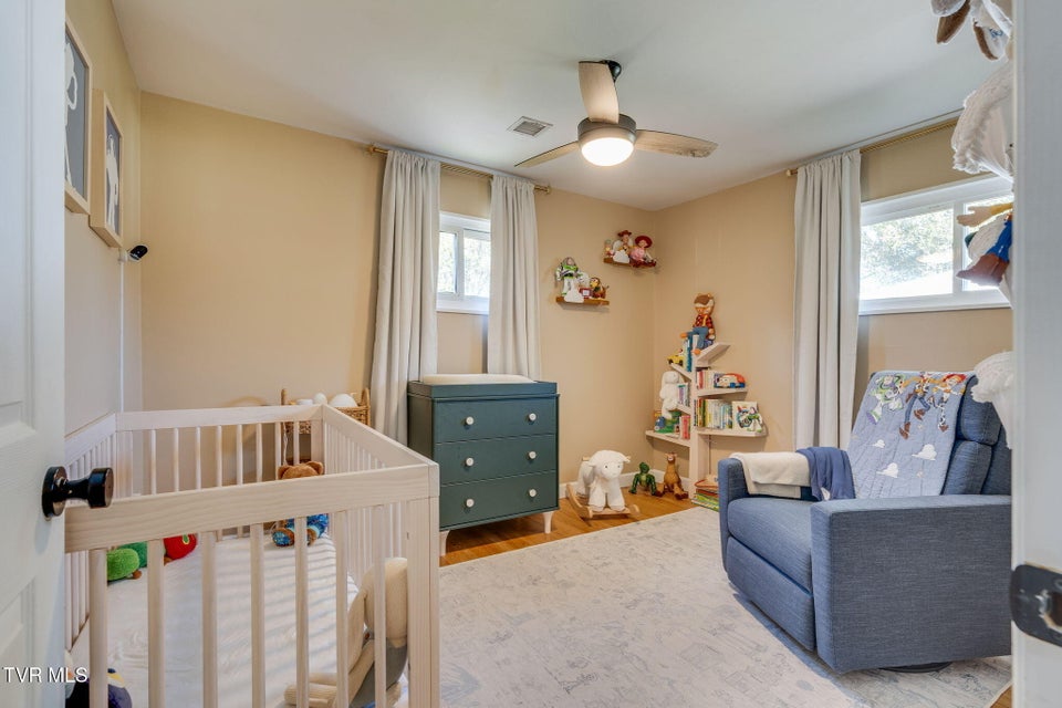 Photo #17: 717 Douglas Drive