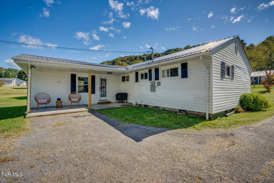 Photo #22: 717 Douglas Drive