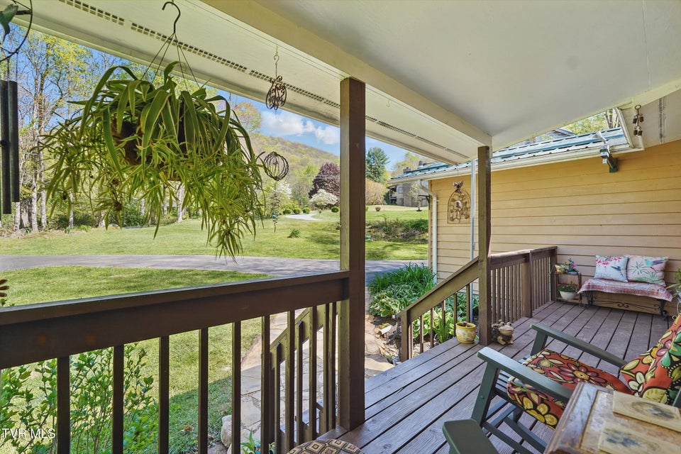 Photo #9: 368 Burbank Road