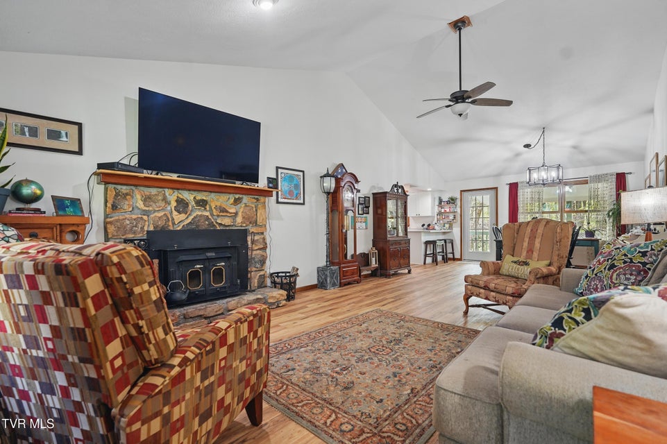 Photo #10: 368 Burbank Road