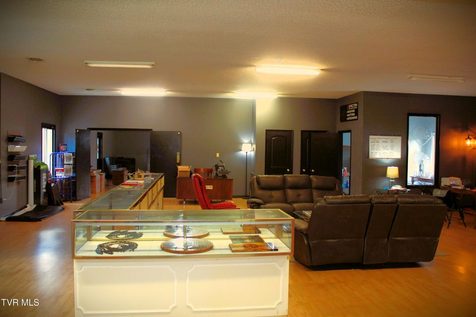 Photo #3: 490 Shipley Ferry Road