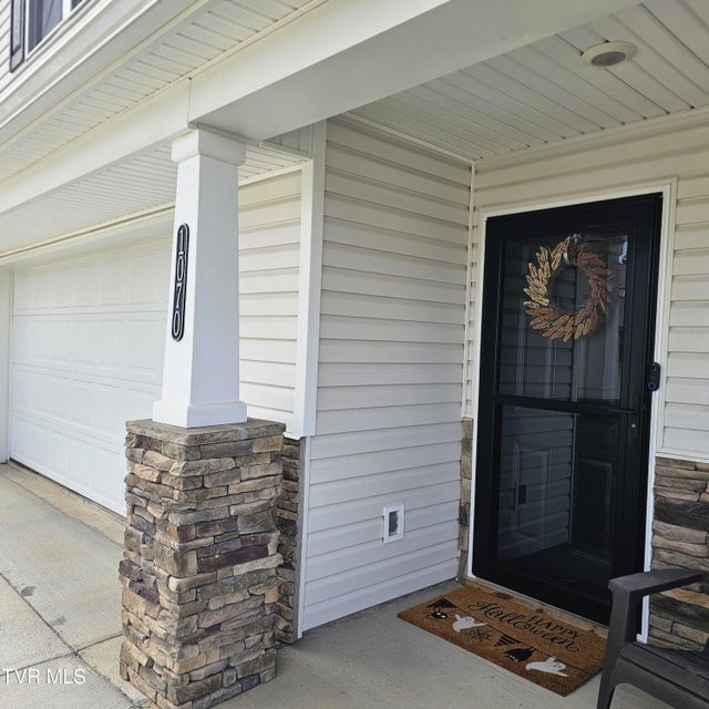 Photo #3: 1070 Clearwater Lane