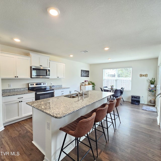 Photo #9: 1070 Clearwater Lane