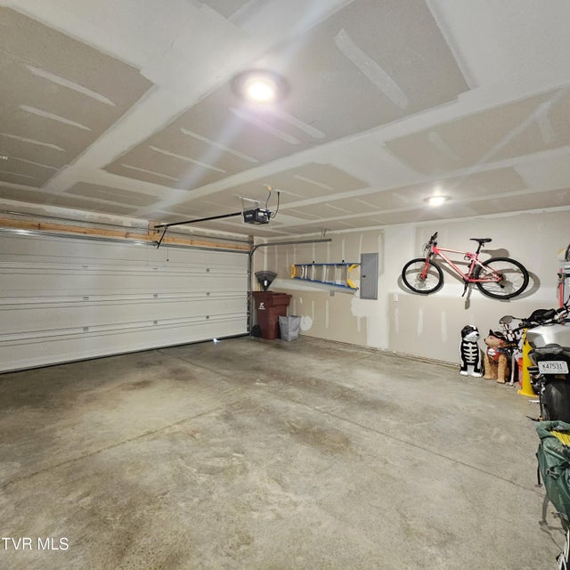 Photo #32: 1070 Clearwater Lane
