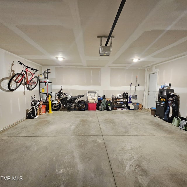 Photo #33: 1070 Clearwater Lane