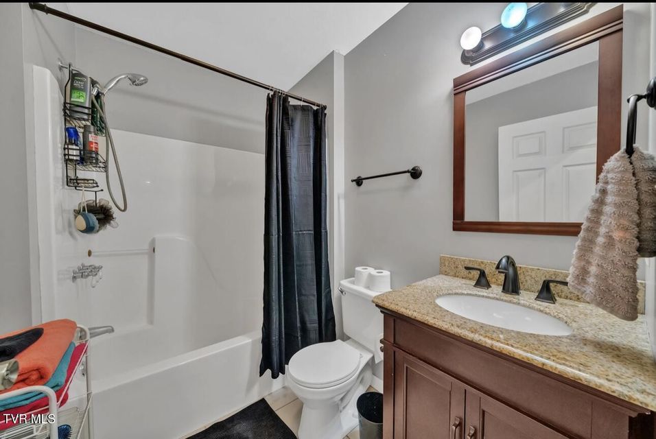 Photo #33: 31 Colricia Drive