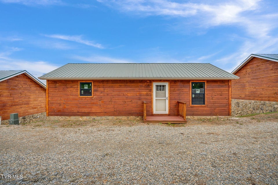 Photo #66: 117-135 Ridgeview Drive